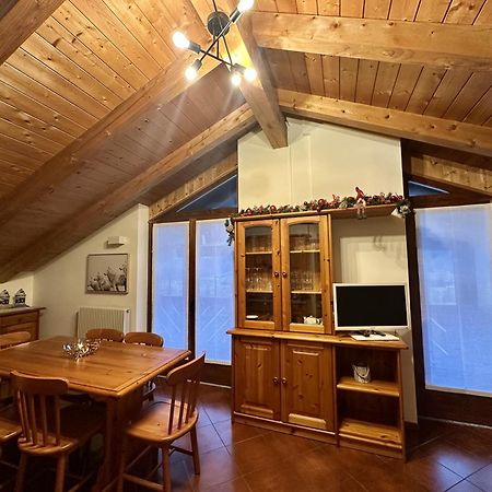 Apartament Mansarda Con Vista Giustino Zewnętrze zdjęcie