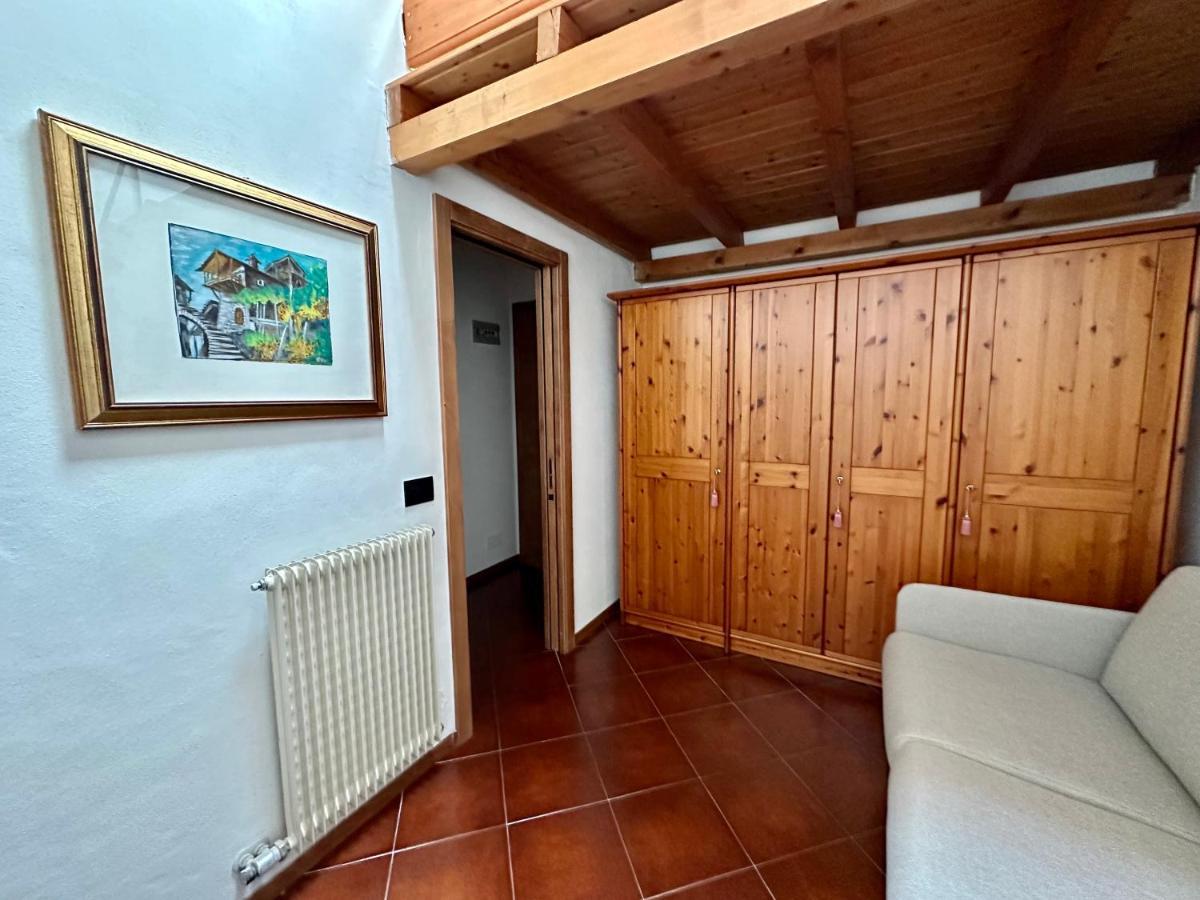 Apartament Mansarda Con Vista Giustino Zewnętrze zdjęcie