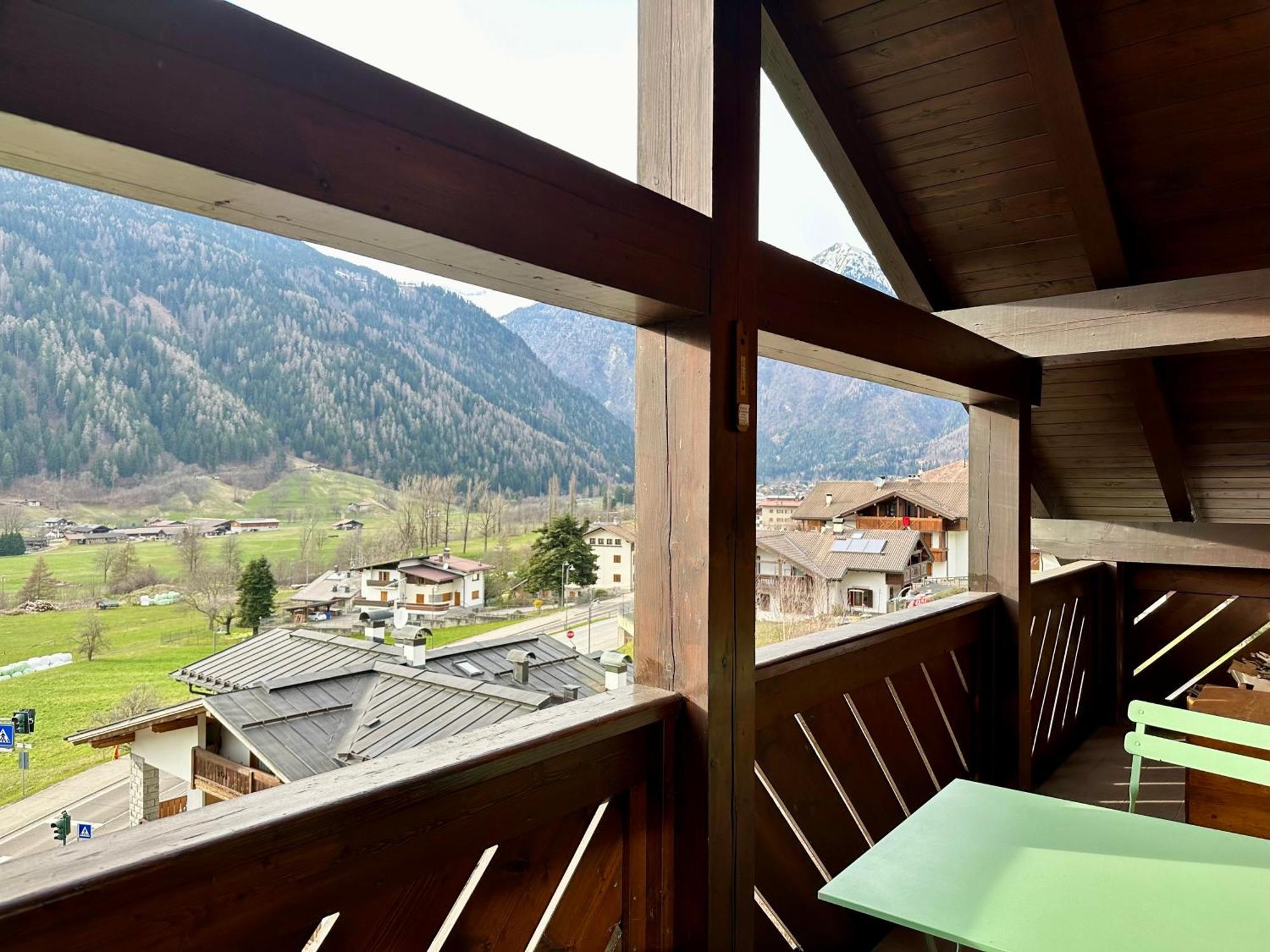 Apartament Mansarda Con Vista Giustino Zewnętrze zdjęcie